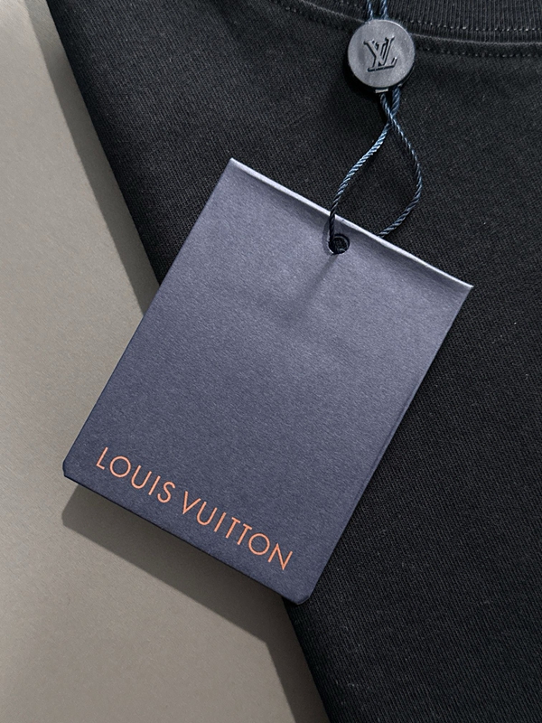 ブランドTシャツ角部分ディテール